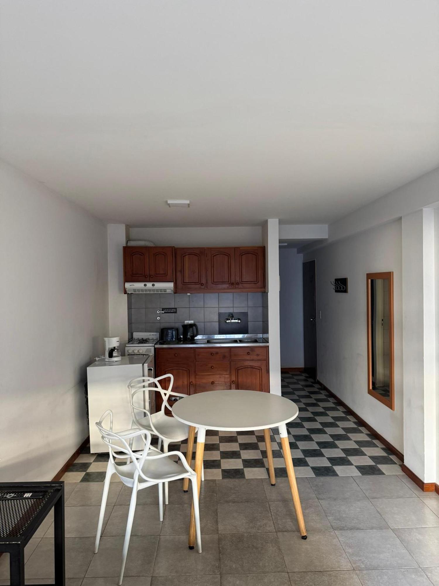 Apartamento Departamento Centrico Con Patio *